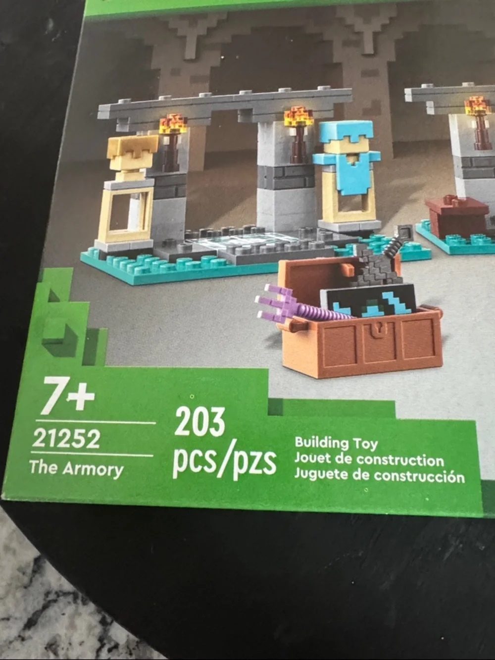 The Armory Adventure Set - Minecraft Model 21252